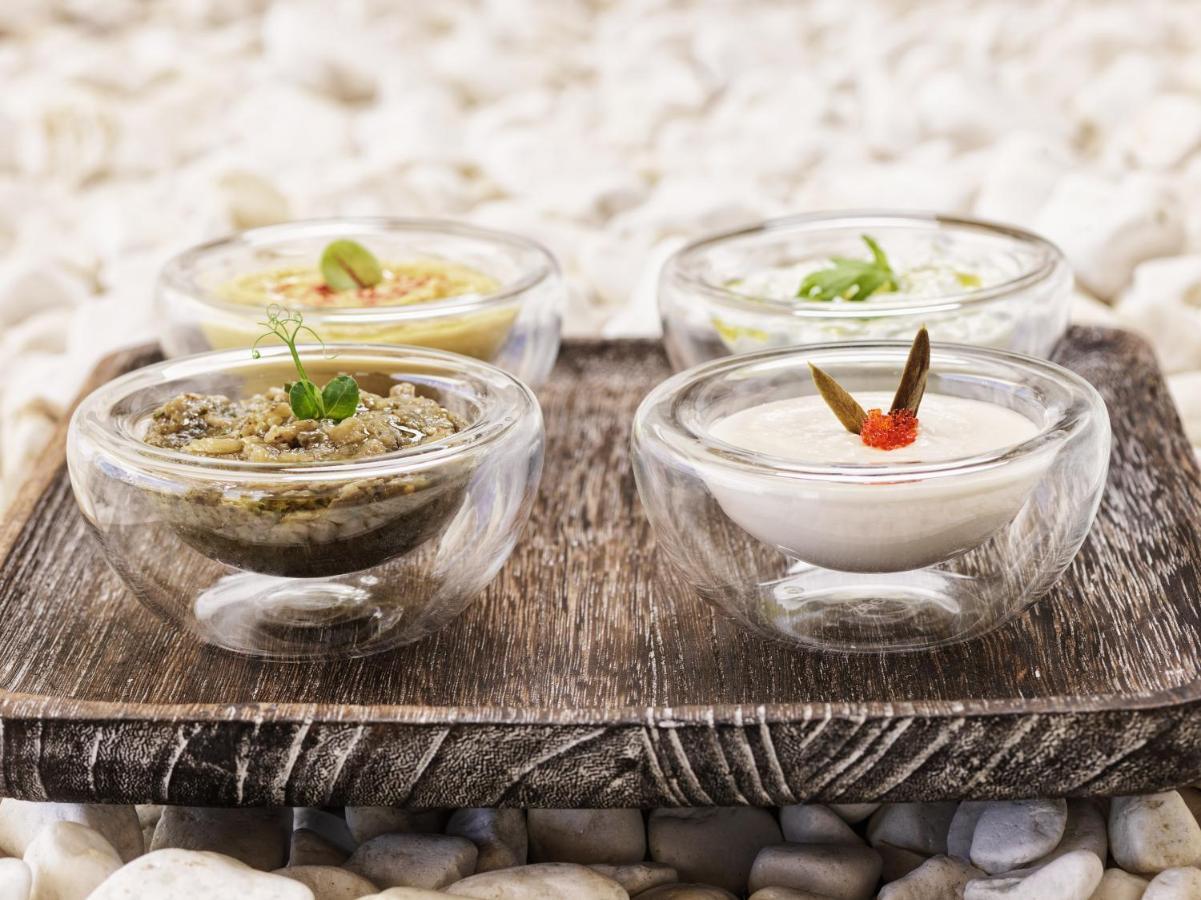 아에곤 미코노스, 오토그래프 컬렉션 호텔 칼로 리바디 외부 사진